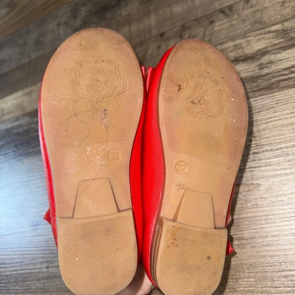 Girls Red Satin Mary Jane Size 32 or 1 Bow Dress Shoes Holiday